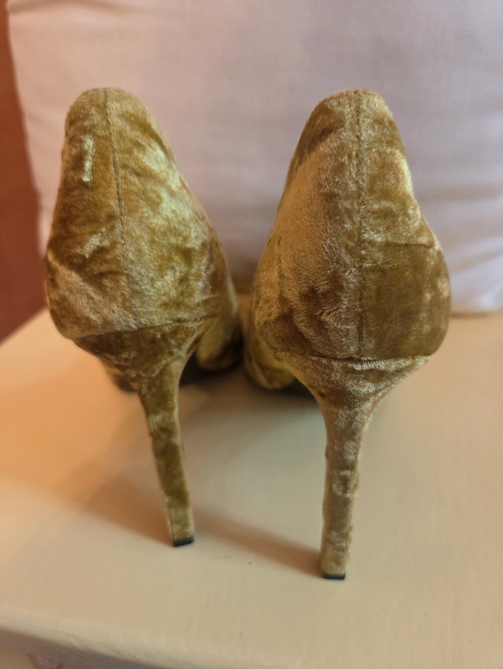 Nine West Tatiana Crushed Velvet Chartreuse Heels - Picture 5 of 8